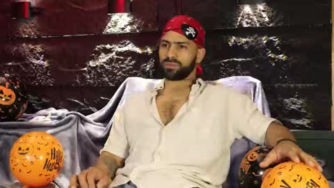 Leo  Diaz online show from 10/31/25, 03:07