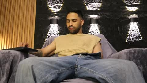 Leo  Diaz online show from 04/12/26, 12:37