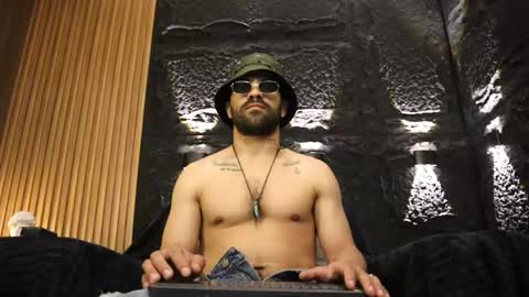 Leo  Diaz online show from 04/26/26, 12:30