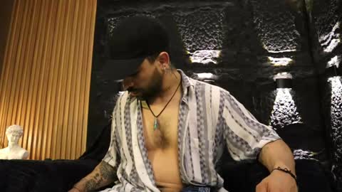 Leo  Diaz online show from 05/04/26, 09:55