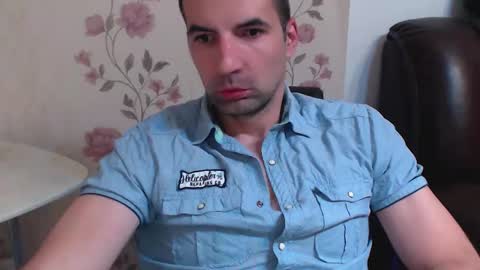 Snapshot of leo_gianni chatting on 04/26/26, 08:06 Leo Gianni online show from 04/26/26, 08:06