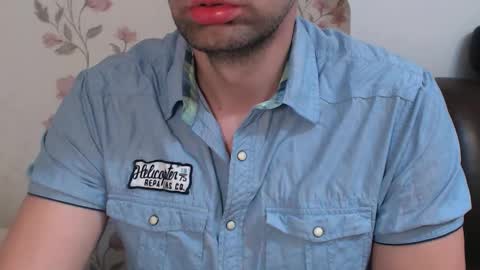 Snapshot of leo_gianni chatting on 04/27/26, 09:18 Leo Gianni online show from 04/27/26, 09:18