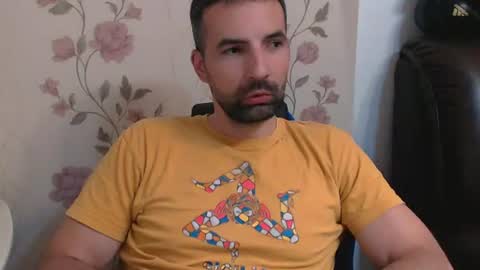 Snapshot of leo_gianni chatting on 06/14/26, 05:04 Leo Gianni online show from 06/14/26, 05:04