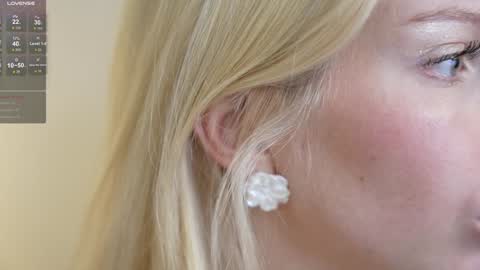  Ashly  online show from 12/19/24, 06:45