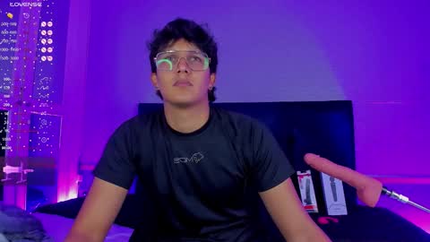 Snapshot of leo_savage_ chatting on 11/03/25, 03:41 Leo online show from 11/03/25, 03:41