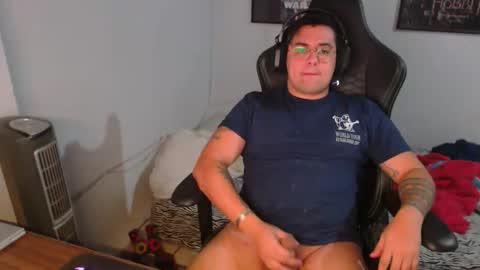 Snapshot of leo_star69 chatting on 11/30/25, 07:56 leo_star69 online show from 11/30/25, 07:56