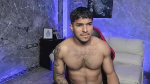 Snapshot of leo_taro chatting on 11/01/25, 12:01 Leo independent model online show from 11/01/25, 12:01