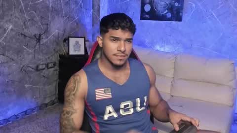 Snapshot of leo_taro chatting on 12/03/25, 11:03 Leo independent model online show from 12/03/25, 11:03