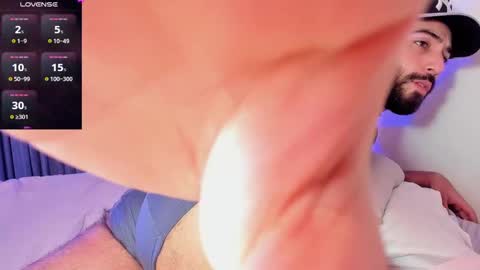 Snapshot of leo_thewolf chatting on 10/22/25, 08:52 Leonardo online show from 10/22/25, 08:52