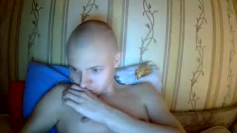 Snapshot of leo_timm chatting on 05/13/26, 10:17 leo_timm online show from 05/13/26, 10:17