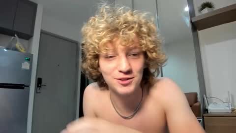 Snapshot of leo_wildd chatting on 10/03/25, 03:36 leo_wildd online show from 10/03/25, 03:36