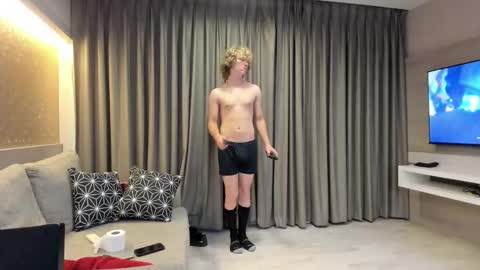 Snapshot of leo_wildd chatting on 10/05/25, 07:56 leo_wildd online show from 10/05/25, 07:56