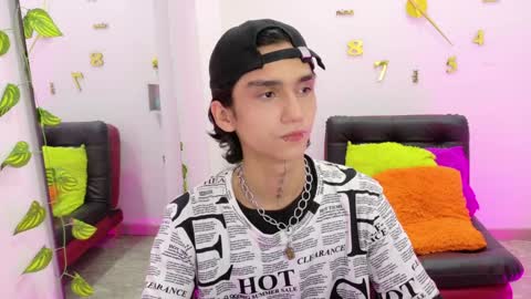 Leo online show from 01/21/25, 01:11