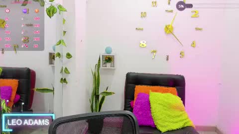 Leo online show from 02/12/25, 04:55