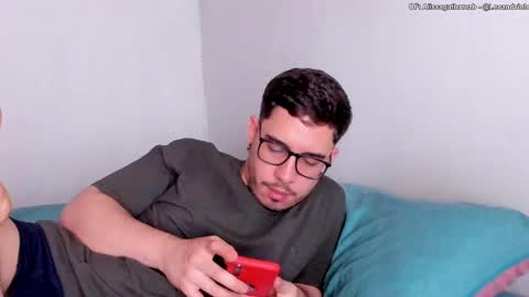 Carlos  Alissa. Help us to reach 100 likes  online show from 10/03/25, 06:27