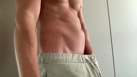 leoandy123 online show from 10/24/25, 02:13