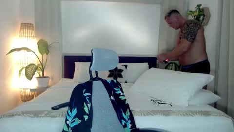 Snapshot of leoboyf4f chatting on 11/03/25, 04:30 TheBigLeo online show from 11/03/25, 04:30