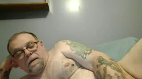 Snapshot of leocat713 chatting on 05/01/26, 02:49 leocat713 online show from 05/01/26, 02:49