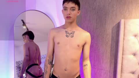 leohard_ online show from 04/11/26, 11:58