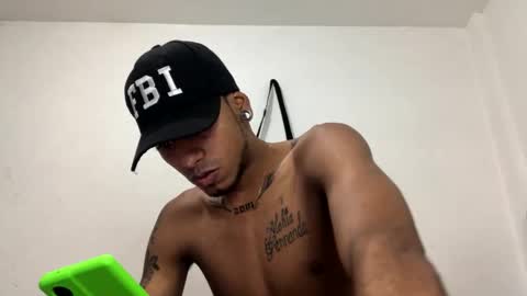 Snapshot of leohot24 chatting on 12/04/24, 12:08 leo online show from 12/04/24, 12:08