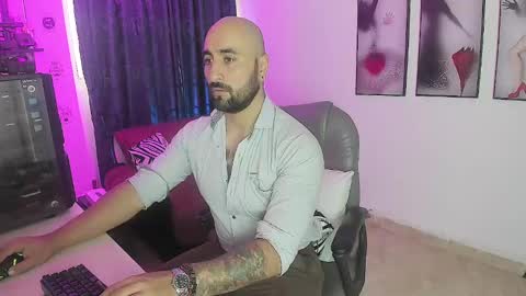 Leon online show from 01/08/25, 02:56