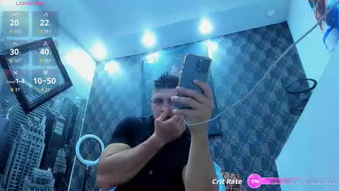 Snapshot of leon_ssmoron chatting on 11/21/25, 07:01 Leon Smoron online show from 11/21/25, 07:01