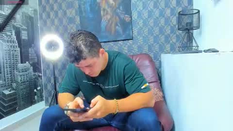 Leon Smoron online show from 12/21/25, 10:50