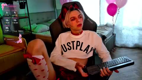 Leon online show from 02/09/25, 08:22