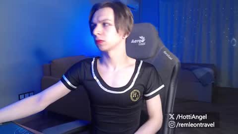 Leon online show from 02/22/26, 03:54