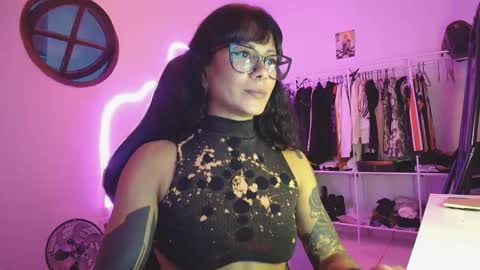 Snapshot of leona_moon13 chatting on 06/06/26, 02:22 LeonaMoon online show from 06/06/26, 02:22