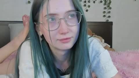 Leona online show from 05/29/26, 10:13