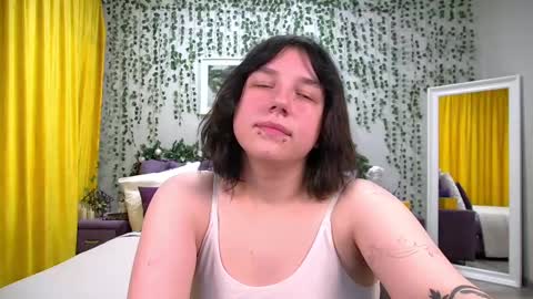 LeonaLeman online show from 12/25/24, 09:33