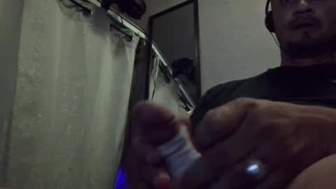 Snapshot of leonar0101 chatting on 12/15/24, 10:07 leonar0101 online show from 12/15/24, 10:07