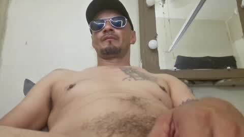 Snapshot of leonar0101 chatting on 09/16/25, 09:43 leonar0101 online show from 09/16/25, 09:43