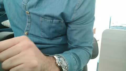 Snapshot of leone44 chatting on 10/03/25, 07:38 angel e sonia online show from 10/03/25, 07:38