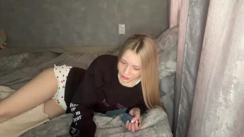 Snapshot of leonegoodnough chatting on 05/05/26, 06:43 Eva online show from 05/05/26, 06:43