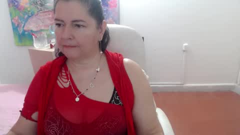 Snapshot of leonela_69 chatting on 10/20/25, 04:02 leonela online show from 10/20/25, 04:02