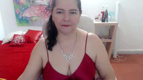 leonela   online show from 02/07/26, 01:42
