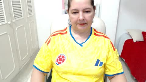 Snapshot of leonela_69 chatting on 06/18/26, 09:14 leonela online show from 06/18/26, 09:14