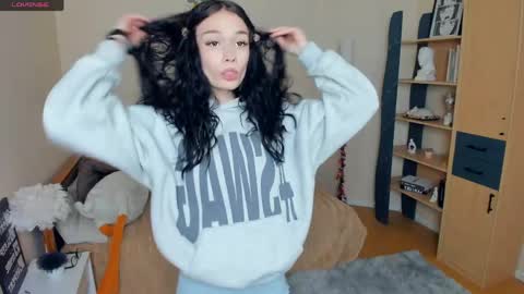 Snapshot of leonewiechec chatting on 04/11/26, 07:51 Alice online show from 04/11/26, 07:51