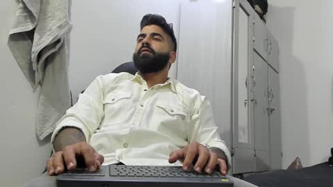 Leo online show from 01/01/25, 06:38