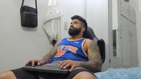 Leo online show from 01/14/25, 04:04