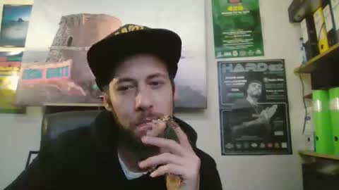 Snapshot of leonidascum chatting on 12/03/25, 12:58 leonidascum online show from 12/03/25, 12:58