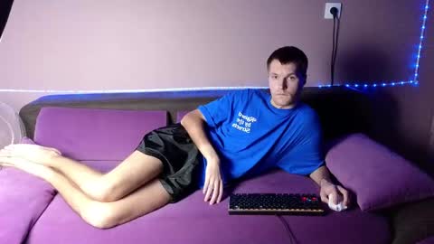 Leon online show from 01/11/25, 08:43