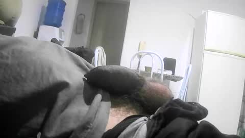 Snapshot of leonnxv chatting on 10/31/25, 12:44 leonnxv online show from 10/31/25, 12:44