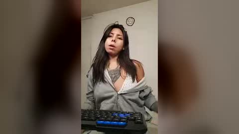 Snapshot of leonorfox chatting on 07/05/26, 10:50 leonorfox online show from 07/05/26, 10:50