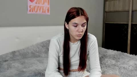 leontinecurly online show from 10/25/25, 07:30