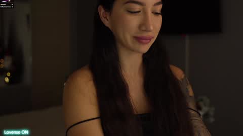 Leora online show from 12/13/24, 04:16