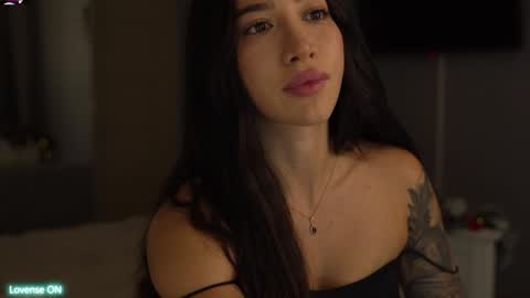 Leora online show from 01/02/25, 03:29