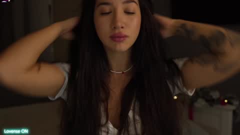 Leora online show from 01/03/25, 02:19